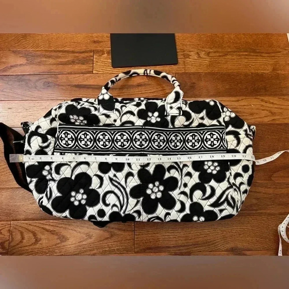 Vera Bradley Weekend Black-White Floral Travel/Diaper Bag - Picture 12 of 13